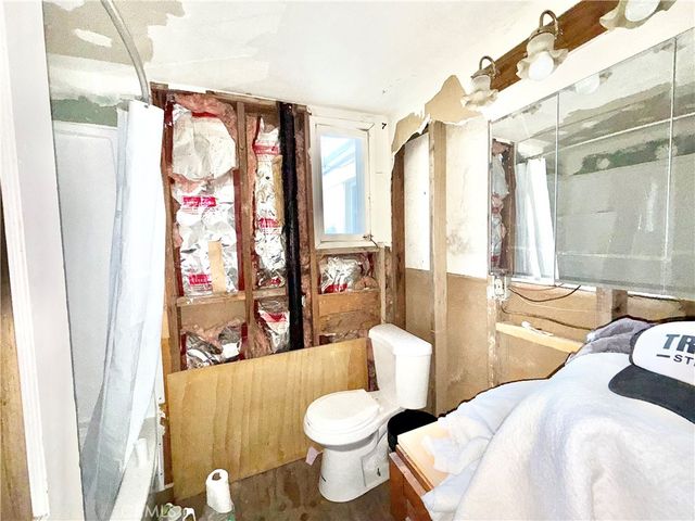 82475 3rd, Trona, CA 93562