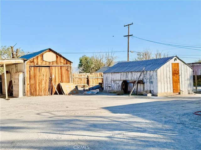 82475 3rd, Trona, CA 93562