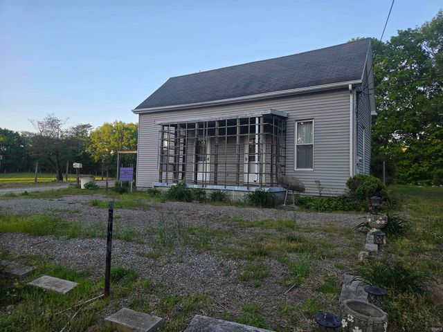 1888 Pelzer Road, Boonville, IN 47601