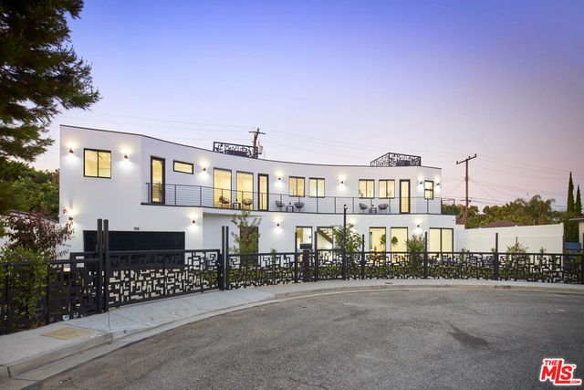 4338 Huntley Avenue, Culver City, CA 90230