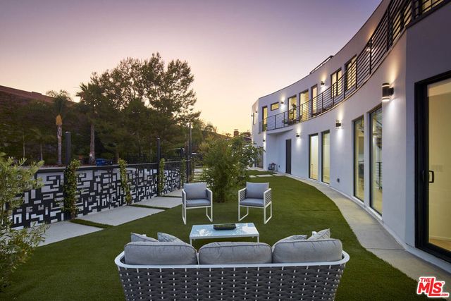 4338 Huntley Avenue, Culver City, CA 90230