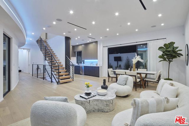 4338 Huntley Avenue, Culver City, CA 90230