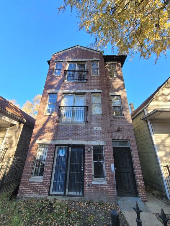 7947 S Escanaba Avenue 1, Chicago, IL 60617