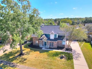 1012 Glenshannon Avenue, Friendswood, TX 77546