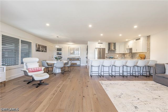 2880 Gulf Shore BLVD N 509, Naples, FL 34103
