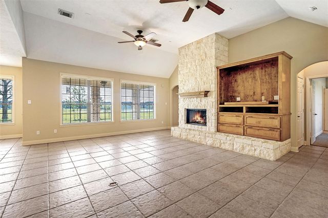 1485 S Fm 1988, Livingston, TX 77351