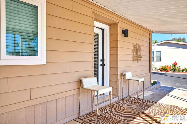 279 Saguaro Drive, Palm Springs, CA 92264