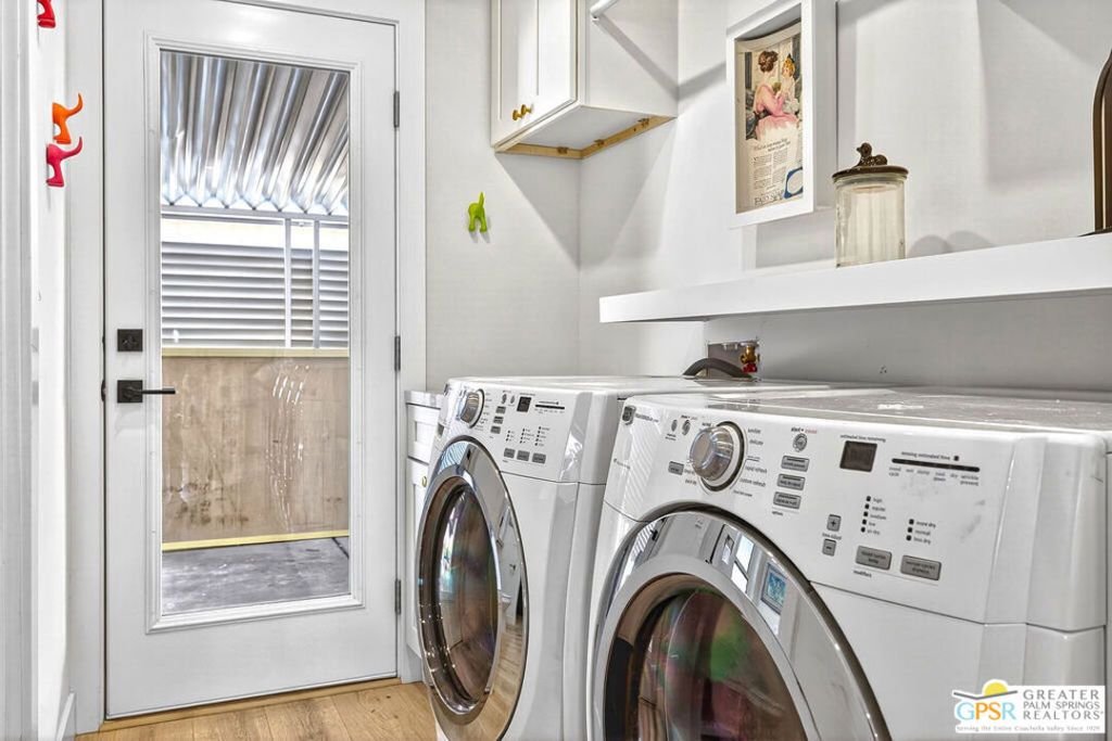 Image 23 of property listing at 279 Saguaro Drive, Palm Springs, CA 92264