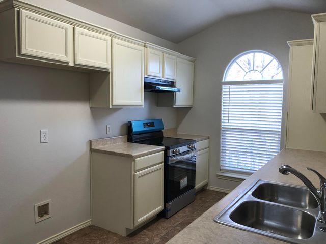 6705 84th Street, Lubbock, TX 79424