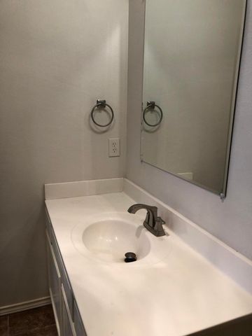 6705 84th Street, Lubbock, TX 79424