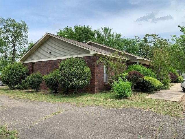 1311 E 16th Street, Russellville, AR 72802