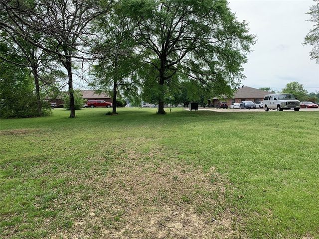 1311 E 16th Street, Russellville, AR 72802