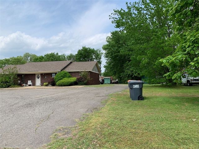 1311 E 16th Street, Russellville, AR 72802