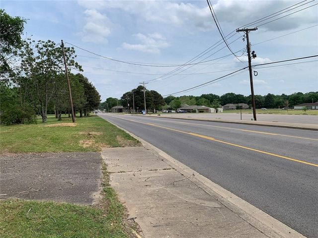 1311 E 16th Street, Russellville, AR 72802