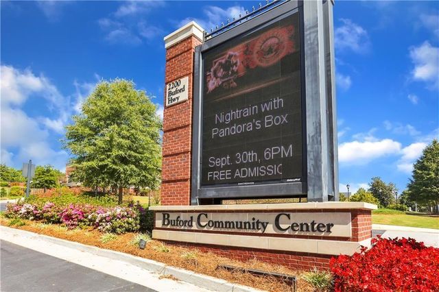 1813 Piney Bend Drive, Buford, GA 30518