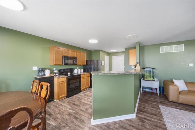 1021 Chesterfield Drive, Wentzville, MO 63385