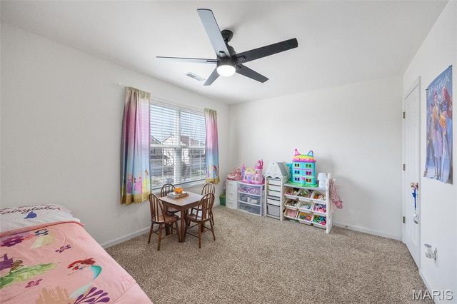 1021 Chesterfield Drive, Wentzville, MO 63385