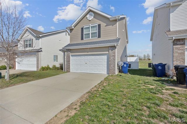 1021 Chesterfield Drive, Wentzville, MO 63385