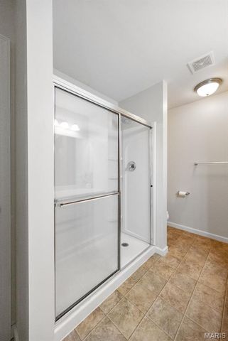 1021 Chesterfield Drive, Wentzville, MO 63385