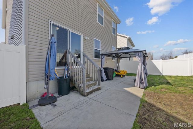 1021 Chesterfield Drive, Wentzville, MO 63385