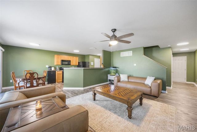 1021 Chesterfield Drive, Wentzville, MO 63385