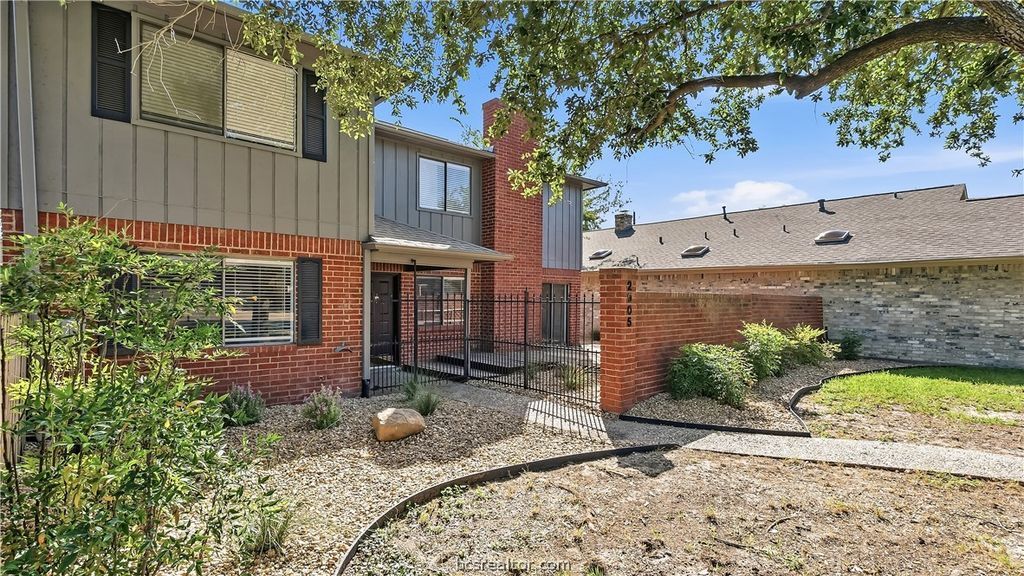 2905 Broadmoor Drive, Bryan, TX 77802 — exterior