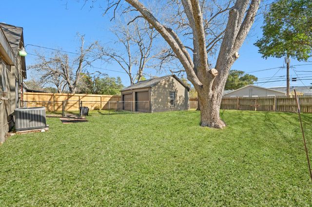 1509 Mulcahy Street, Rosenberg, TX 77471