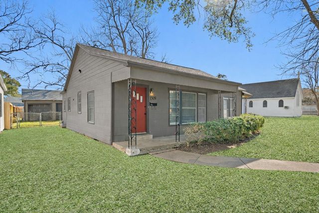 1509 Mulcahy Street, Rosenberg, TX 77471