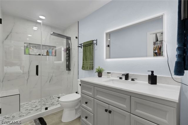 4075 24th AVE NE, Naples, FL 34120