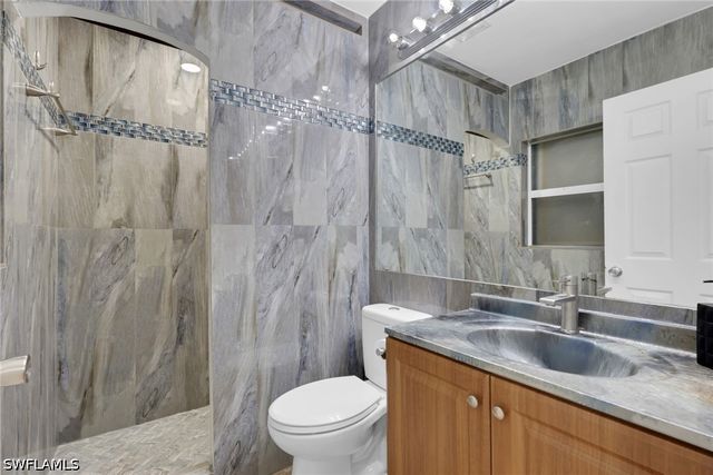 4075 24th AVE NE, Naples, FL 34120