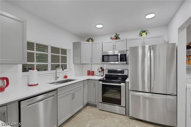 4075 24th AVE NE, Naples, FL 34120
