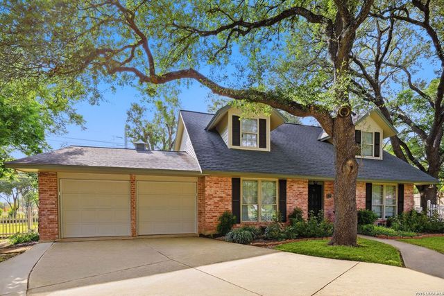 322 Westwind Cir, Windcrest, TX 78239
