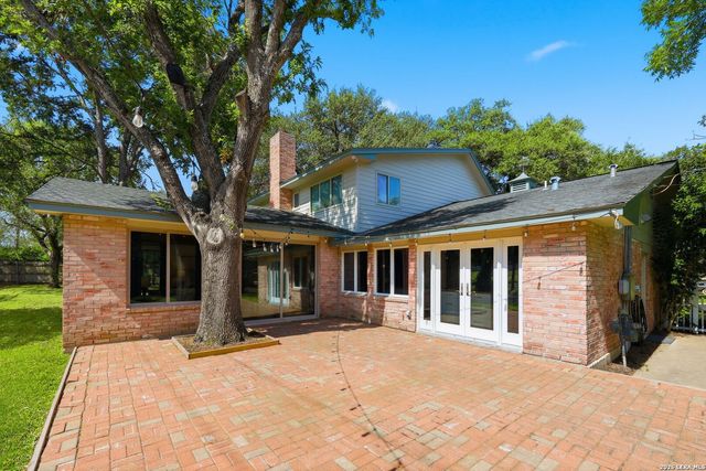 322 Westwind Cir, Windcrest, TX 78239
