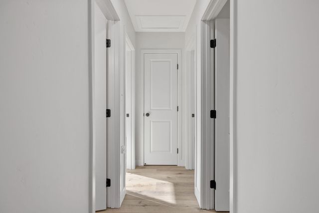 1502 W Sunnyview Avenue, Visalia, CA 93291