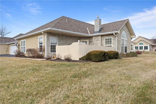 11388 S Pflumm Road, Olathe, KS 66215