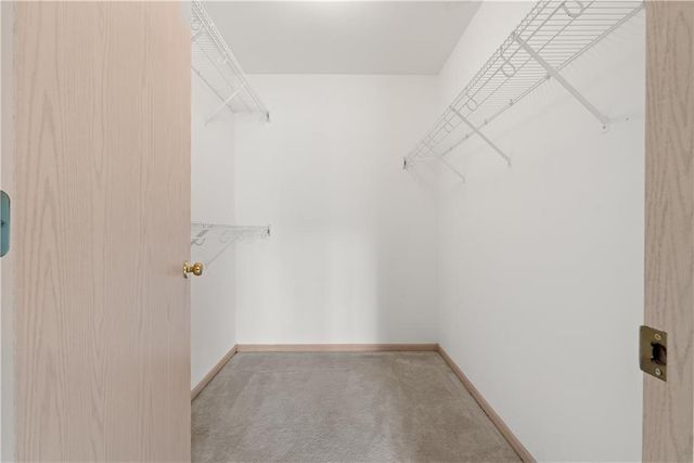 11388 S Pflumm Road, Olathe, KS 66215