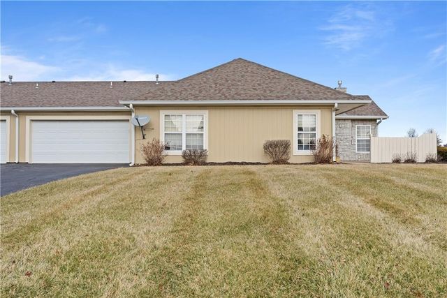 11388 S Pflumm Road, Olathe, KS 66215