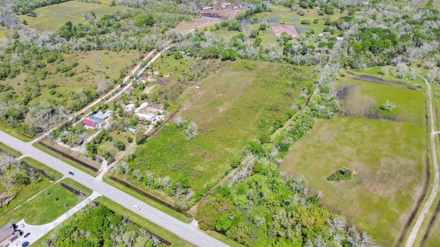 1720 W Fm 1462, Rosharon, TX 77583