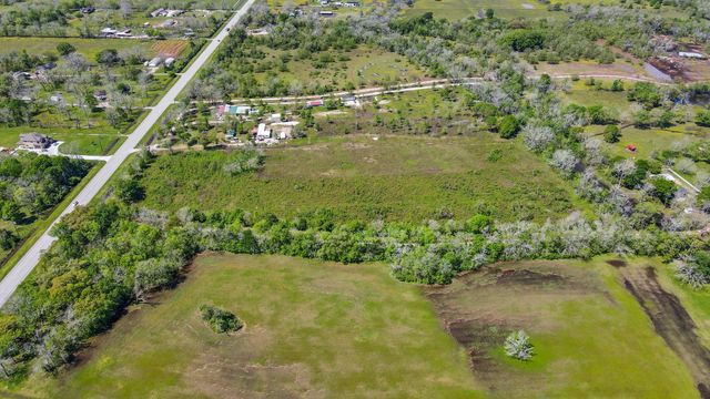 1720 W Fm 1462, Rosharon, TX 77583