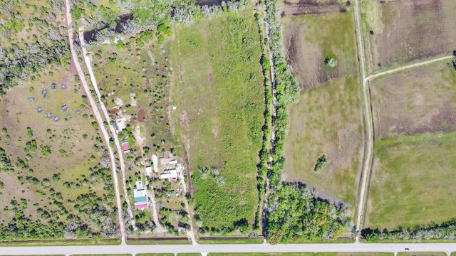 1720 W Fm 1462, Rosharon, TX 77583