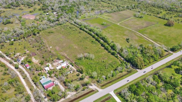 1720 W Fm 1462, Rosharon, TX 77583