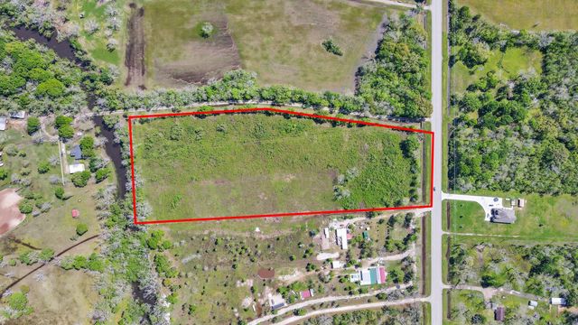 1720 W Fm 1462, Rosharon, TX 77583