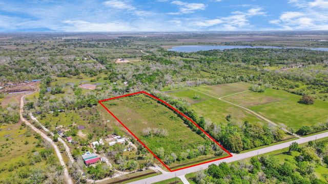 1720 W Fm 1462, Rosharon, TX 77583