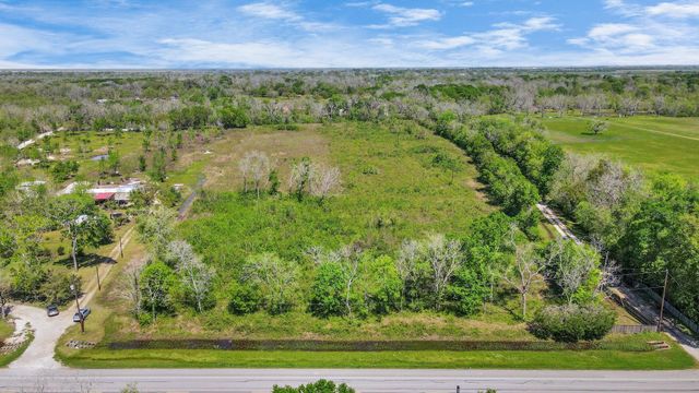 1720 W Fm 1462, Rosharon, TX 77583