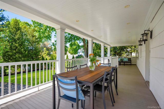 15 Church Lane, Scarsdale, NY 10583