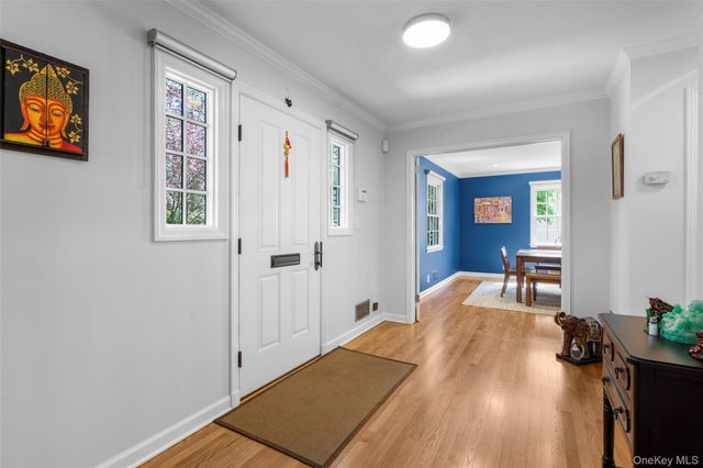 15 Church Lane, Scarsdale, NY 10583