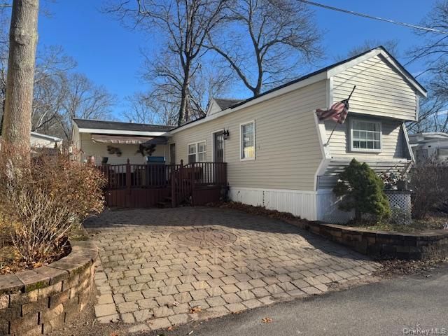 658 Sound Avenue F6, Calverton, NY 11933