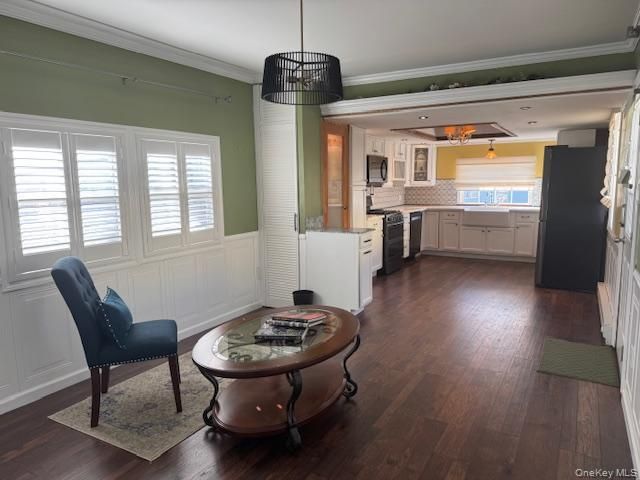 658 Sound Avenue F6, Calverton, NY 11933