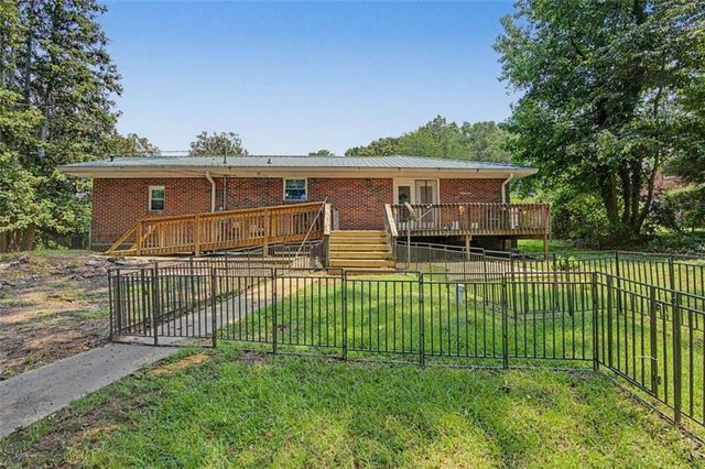 5512 Andrew Drive, Mableton, GA 30126