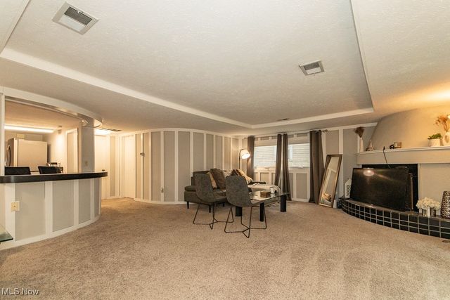 871 Birchwood Drive, Willoughby, OH 44094